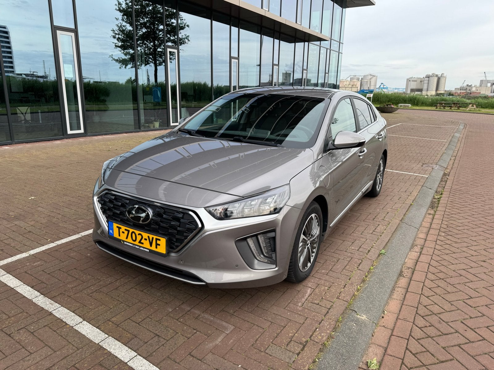 Hyundai IONIQ 1.6 GDI Blue Phev 141 pk DCT 2022 Grijs, Auto's, Hyundai, Stof, Plug-in hybride, IONIQ, Grijs