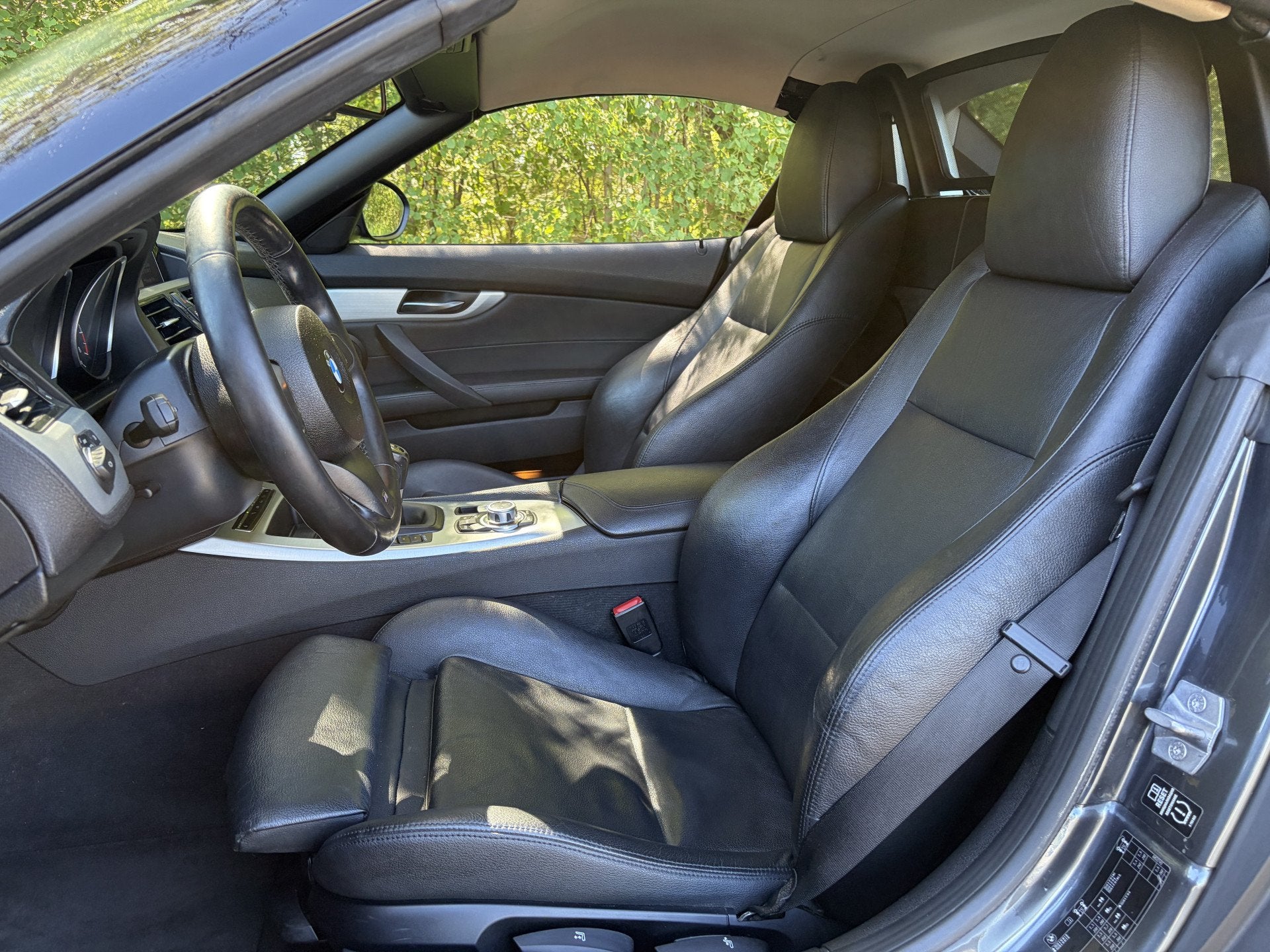 Foto 10 van BMW Z4 Roadster sDrive20i High Executive (bj 2014)