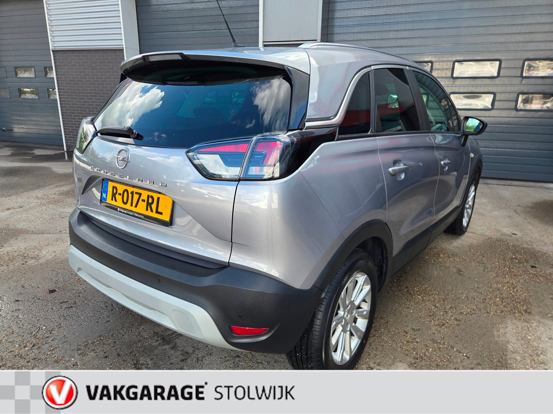 Opel Crossland 1.2 Turbo Elegance Automaat, Stoel en stuur v, Auto's, 840 kg, Gebruikt, 1199 cc, Leder en Stof