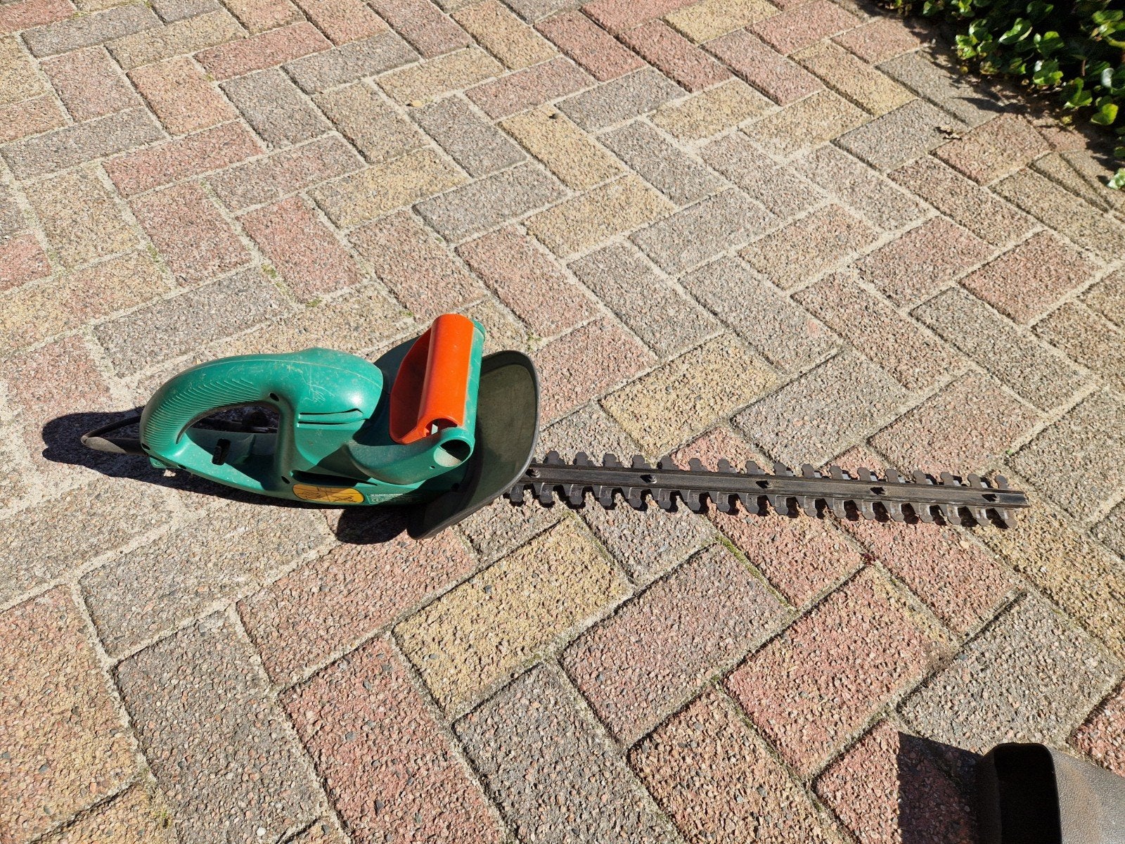Black & Decker GT350 elektrische heggenschaar 51cm, Ophalen, Gebruikt, Elektrisch, Black & Decker