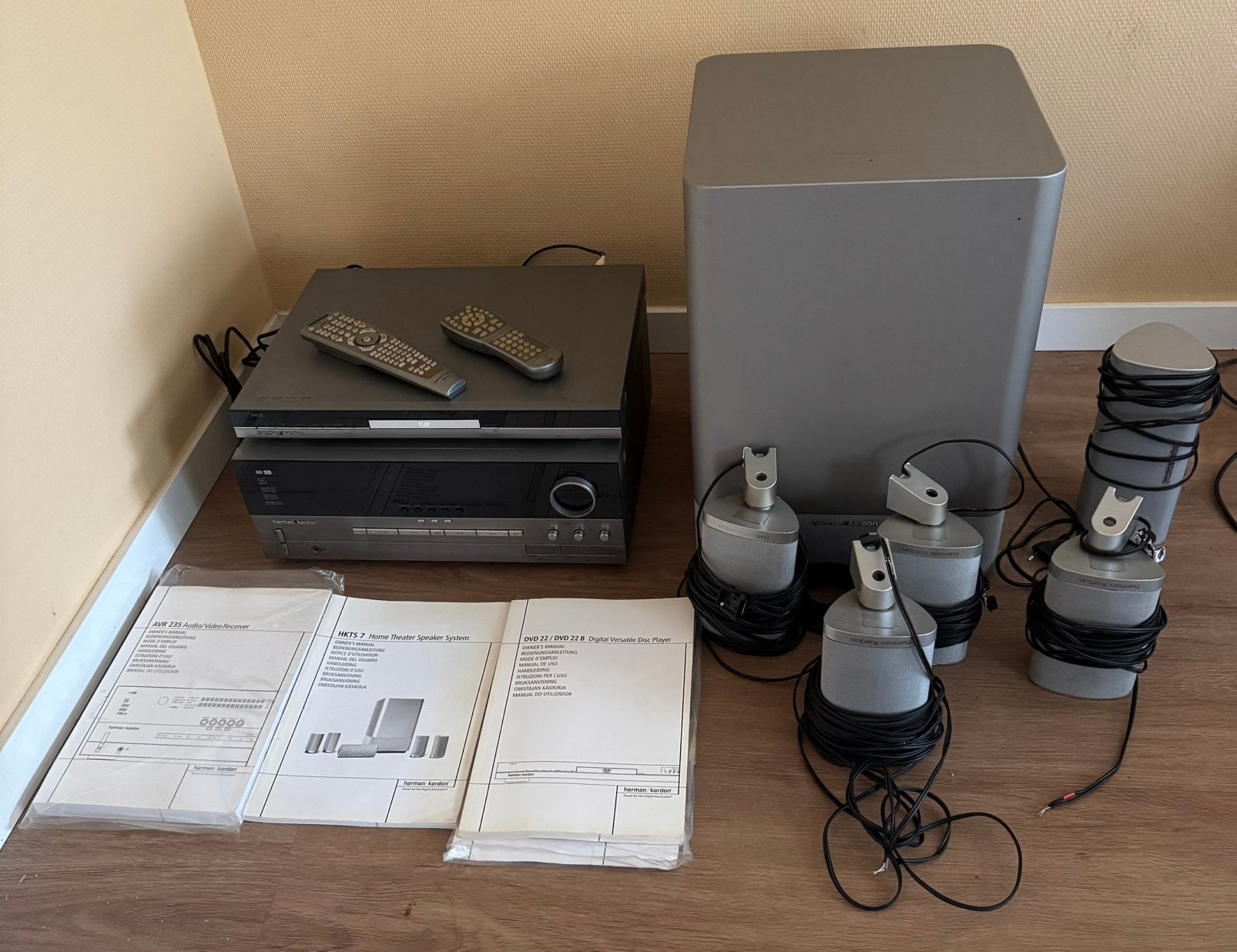 Harman Kardon Home Cinema Set (AVR 235, DVD 22, HKS 7), Ophalen, Gebruikt