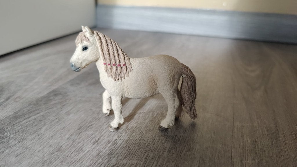 Schleich Shetland pony met gevlochten manen, Ophalen of Verzenden, Zo goed als nieuw