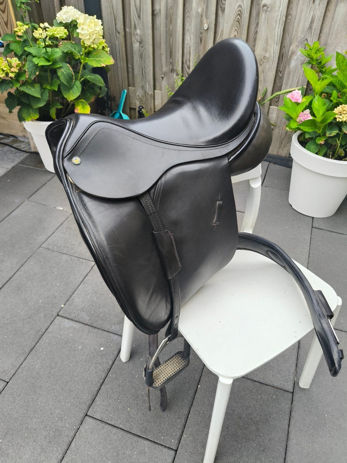 KM dressuurzadel, Dieren en Toebehoren, Paarden en Pony's | Zadels, Ophalen, Gebruikt