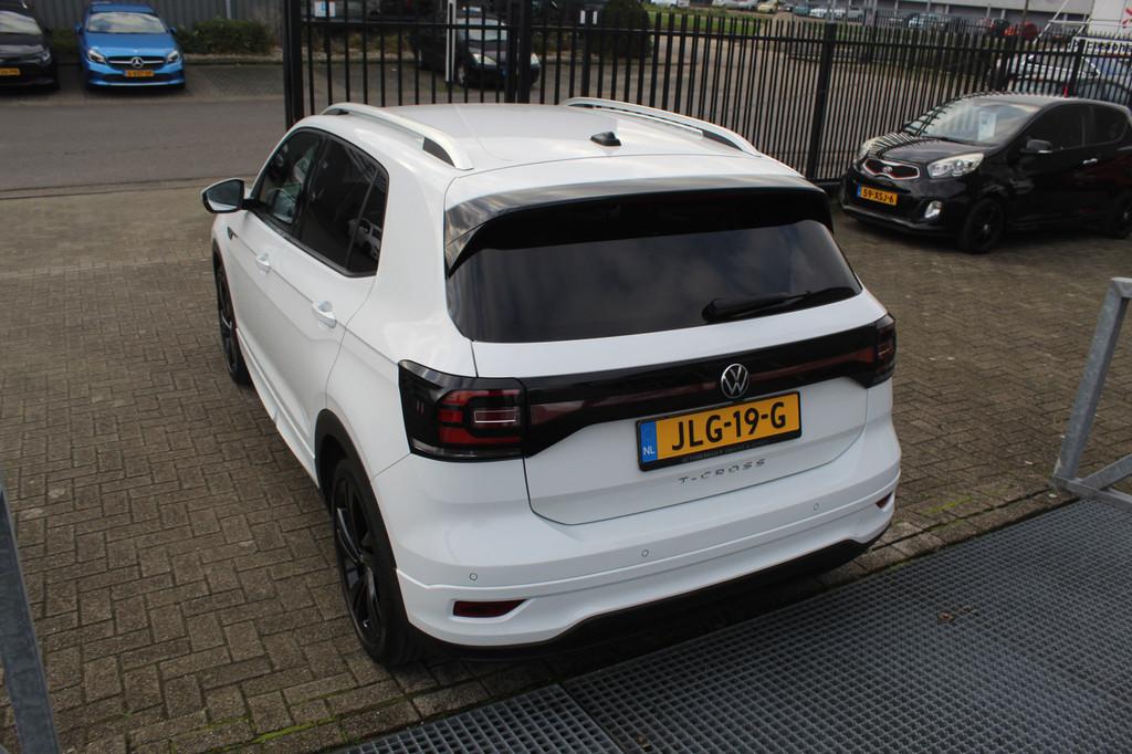 Volkswagen T-Cross 1.0 TSI R-Line Automaat/Navigatie/Apple c, Auto's, Volkswagen, 12 maanden, T-Cross, Gebruikt, Leder en Stof