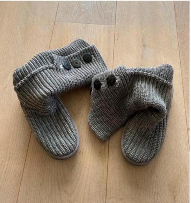 Ugg gebreid 38, Kleding | Dames, Schoenen, Lage of Enkellaarzen, Ophalen of Verzenden, Zo goed als nieuw, Grijs