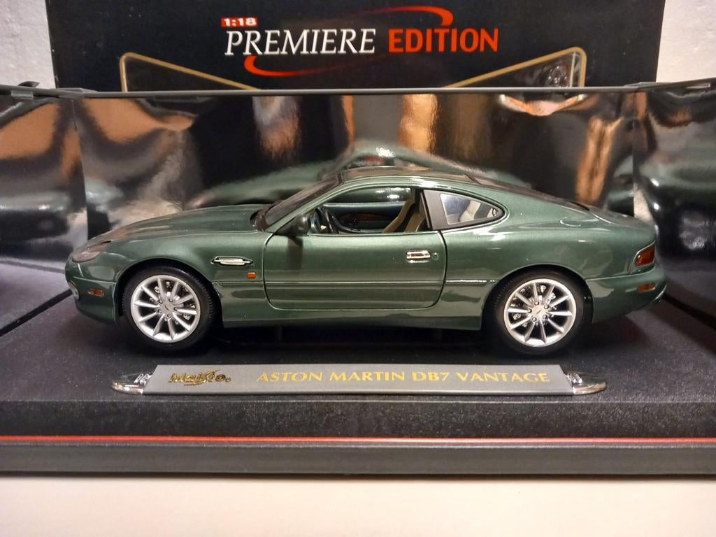 Aston Martin DB 7 Vantage groen Maisto metal 1:18 KRD, Ophalen of Verzenden, Zo goed als nieuw, Auto, Overige merken