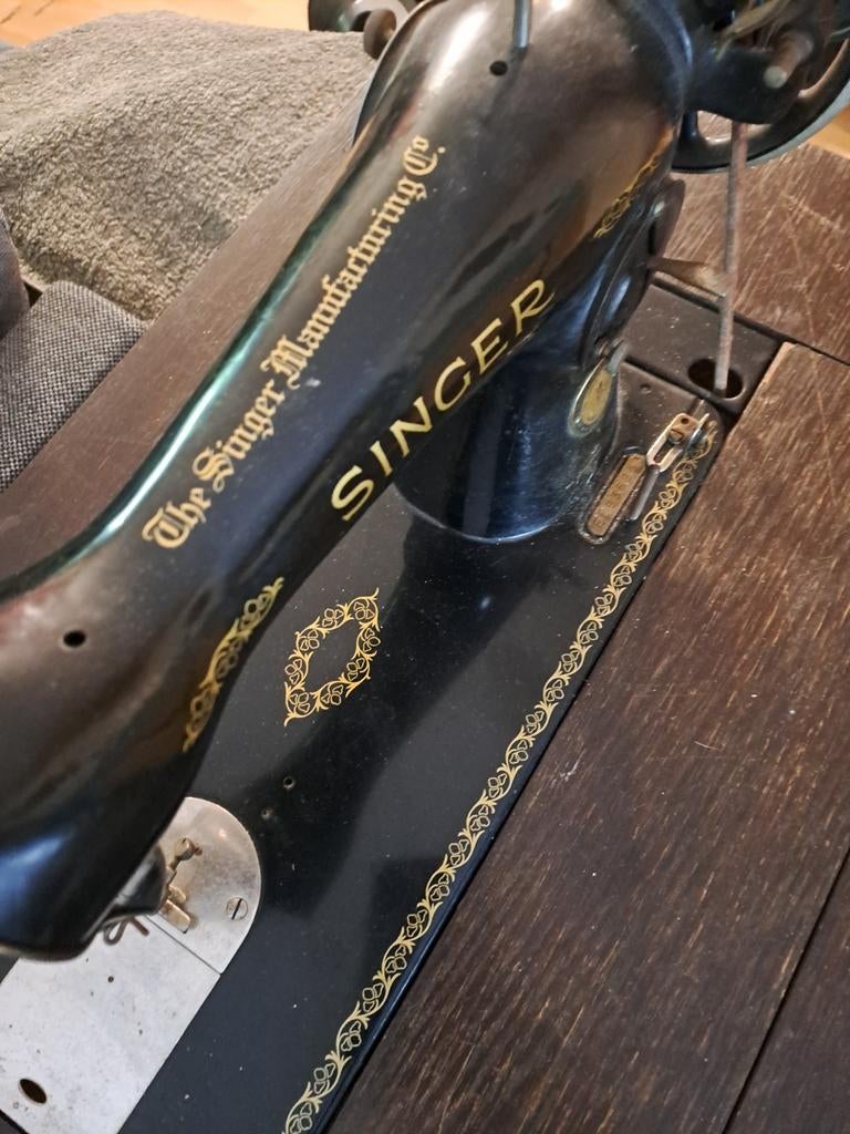 Antieke Singer Naaimachine met Tafel - Decoratief, Ophalen