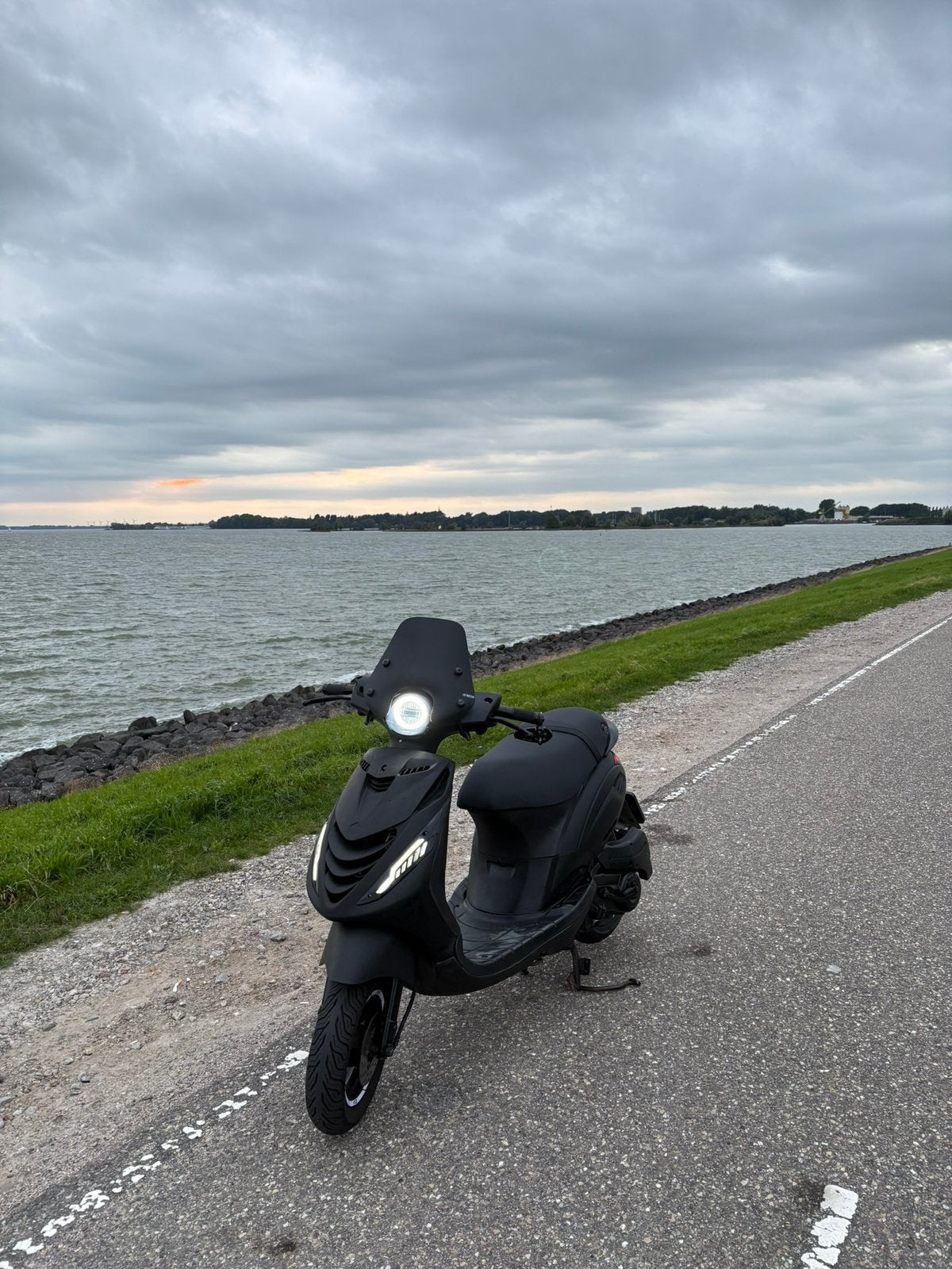 Piaggio Zip, Fietsen en Brommers, Ophalen, Gebruikt, Maximaal 45 km/u, Zip