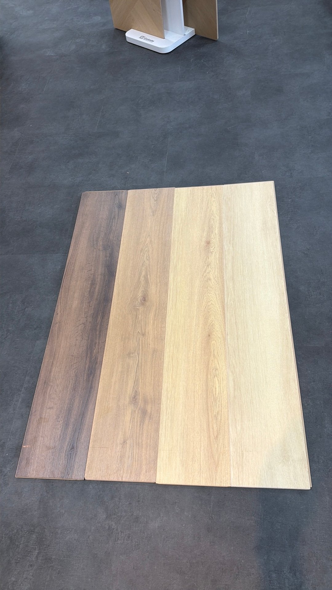 Laminaat gloednieuw top kleuren nu voor €9,95!!