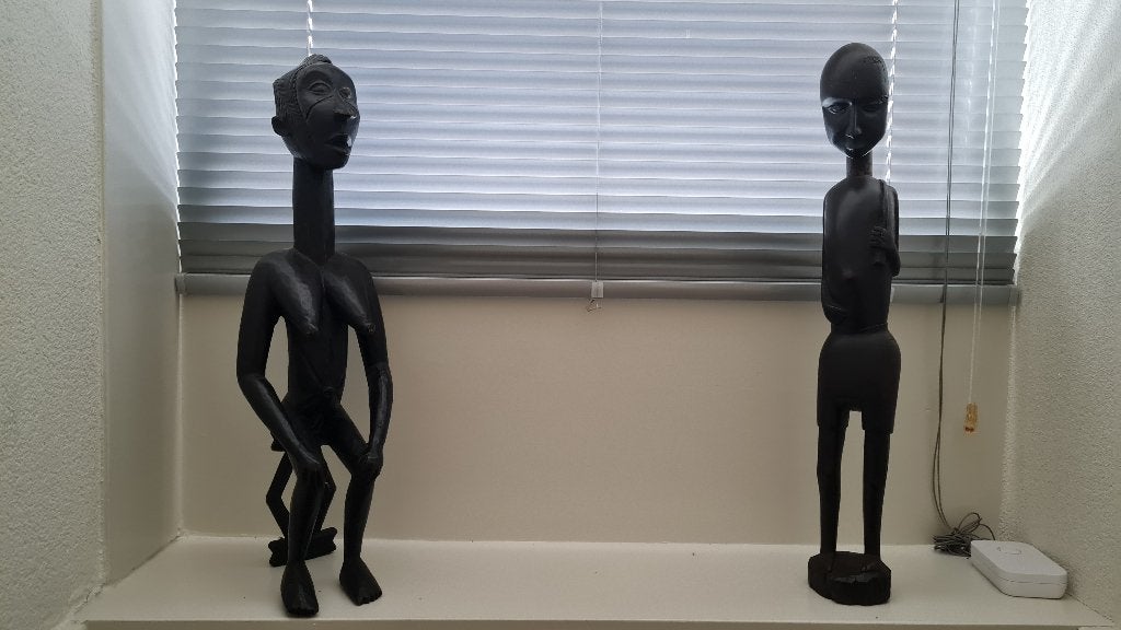 Twee houten beelden / poppen – handgemaakt en decoratief, Ophalen of Verzenden, Zo goed als nieuw, Dier