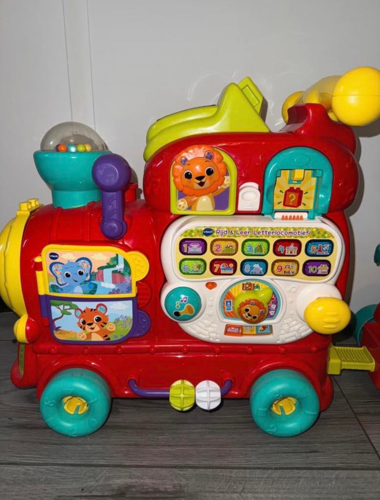 Vtech speelgoed trein, Ophalen, Zo goed als nieuw, 6 maanden tot 2 jaar
