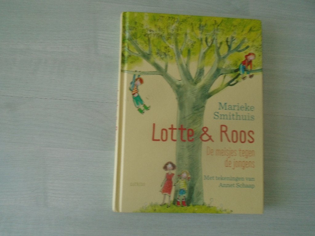 lotte & roos, de meisjes tegen de jongens, marieke smithuis, Ophalen of Verzenden, Zo goed als nieuw, Marieke smithuis
