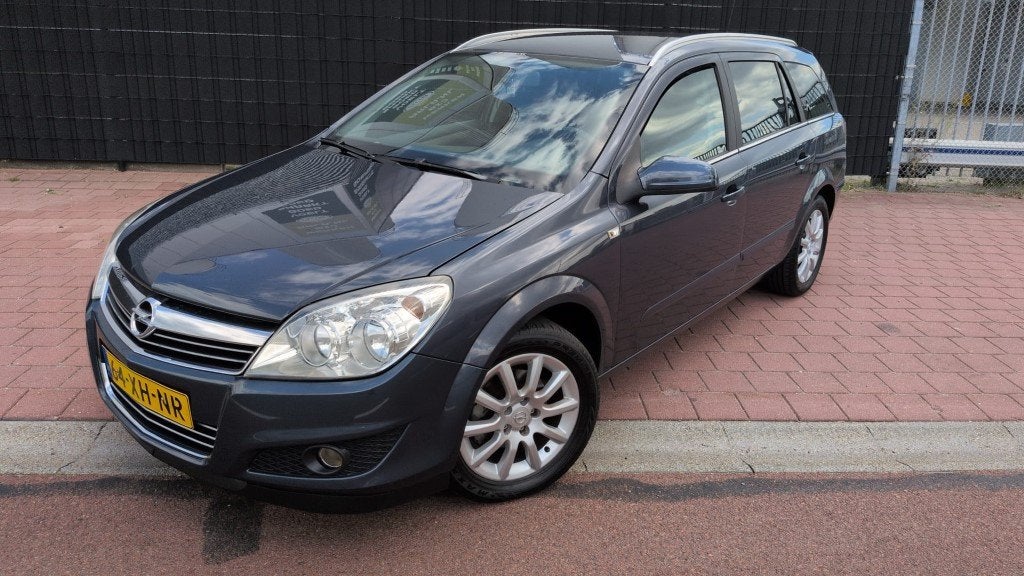 Opel Astra Wagon 1.6 Temptation Carplay (bj 2007), Auto's, Voorwielaandrijving, 657 kg, 15 km/l, Gebruikt