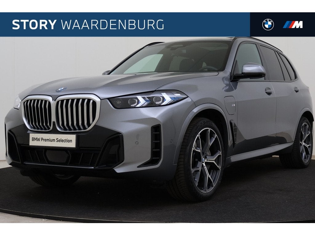 BMW X5 xDrive50e M Sport Automaat / Trekhaak / Panoramadak /