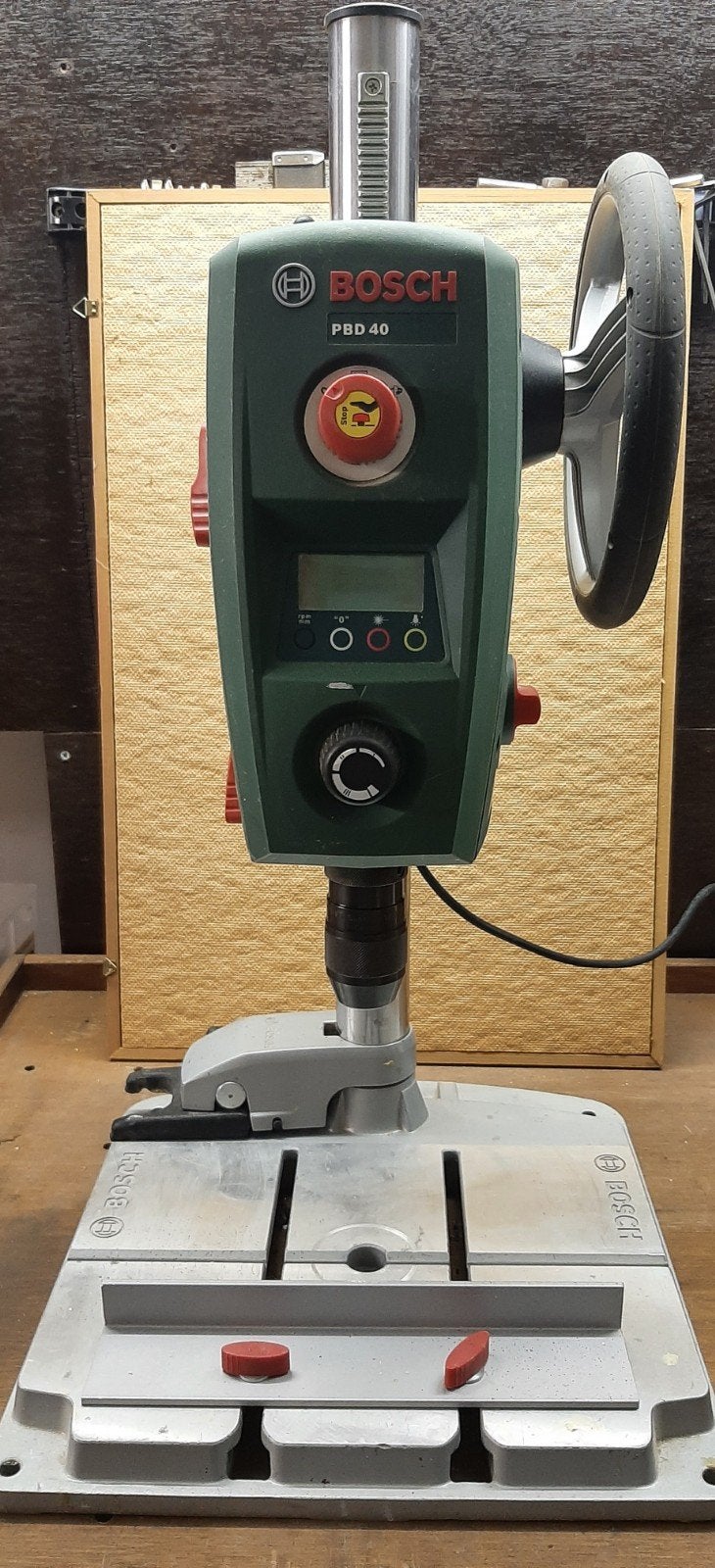 Bosch PBD 40 Kolomboormachine, Ophalen, 600 watt of meer, Variabele snelheid, Zo goed als nieuw