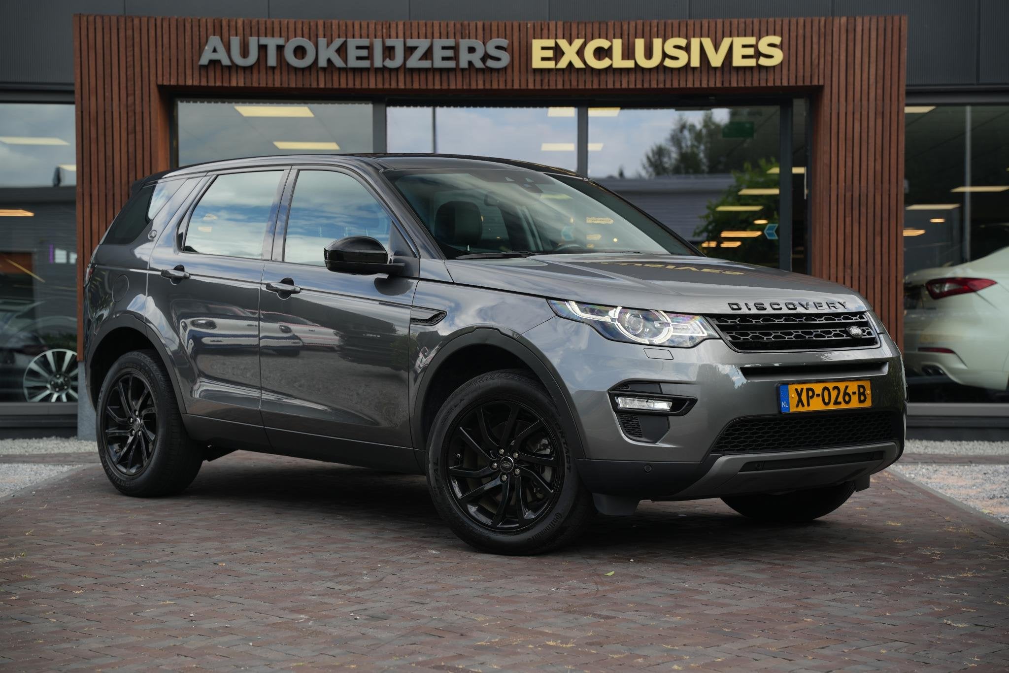 Land Rover Discovery Sport 2.0 Si4 SE Panoramadak Meridian S, Automaat, 1821 kg, Gebruikt, 4 cilinders