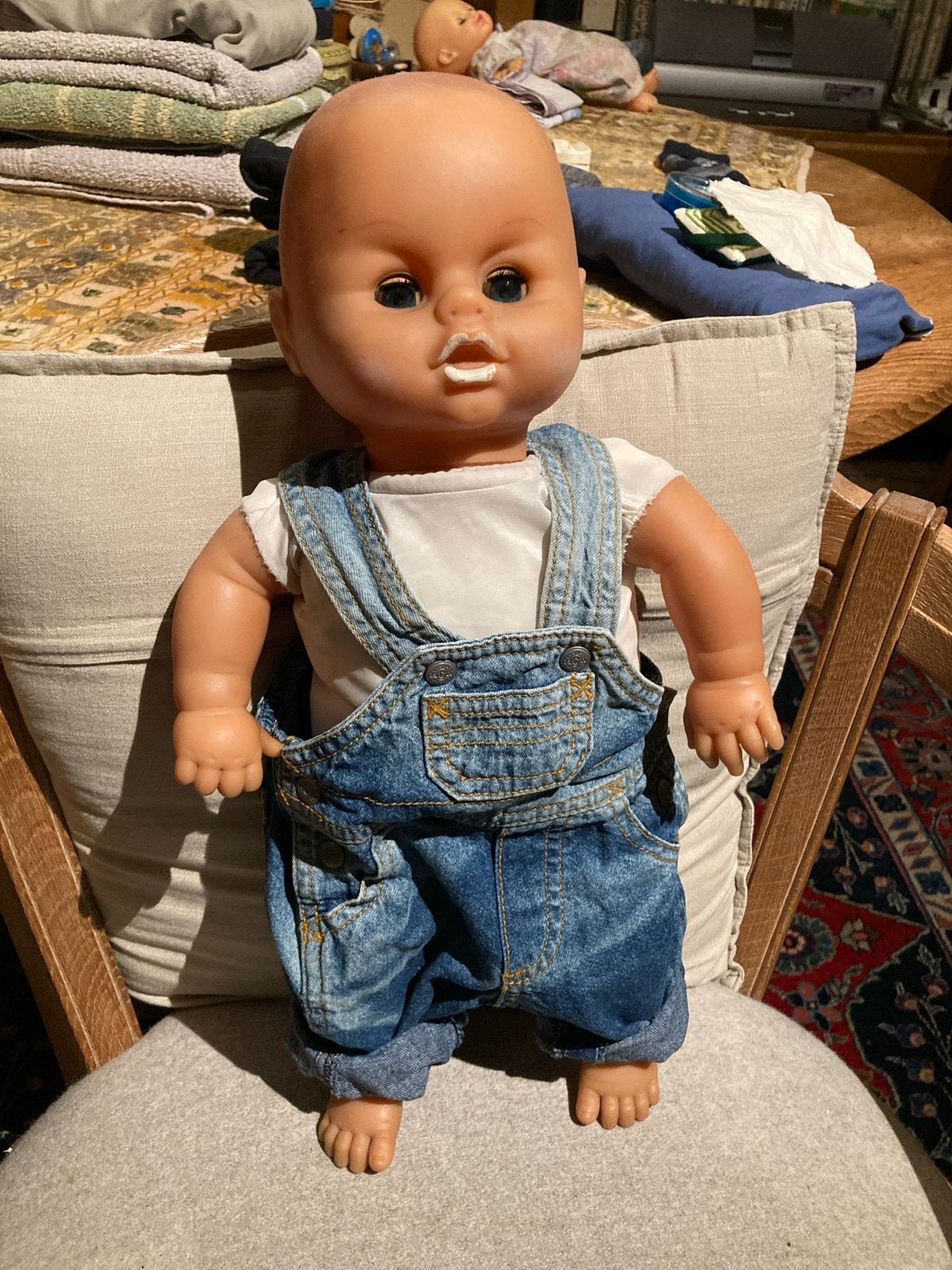 Leuke babypop met spijkerbroekje, Kinderen en Baby's, Ophalen of Verzenden, Gebruikt, Babypop