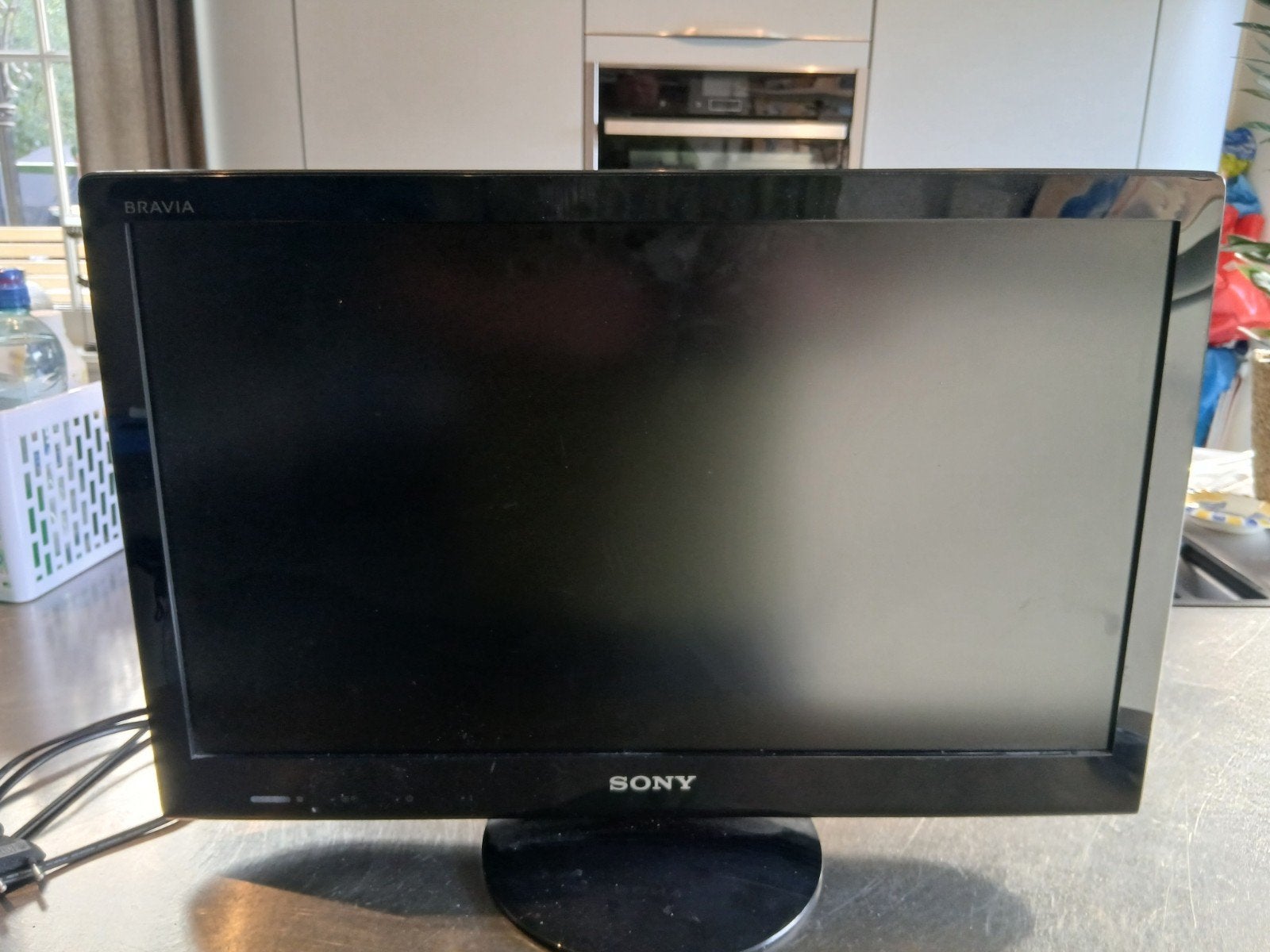 Sony Bravia televisie 22 inch met afstandsbediening, LCD, Ophalen of Verzenden, Zo goed als nieuw, 100 Hz