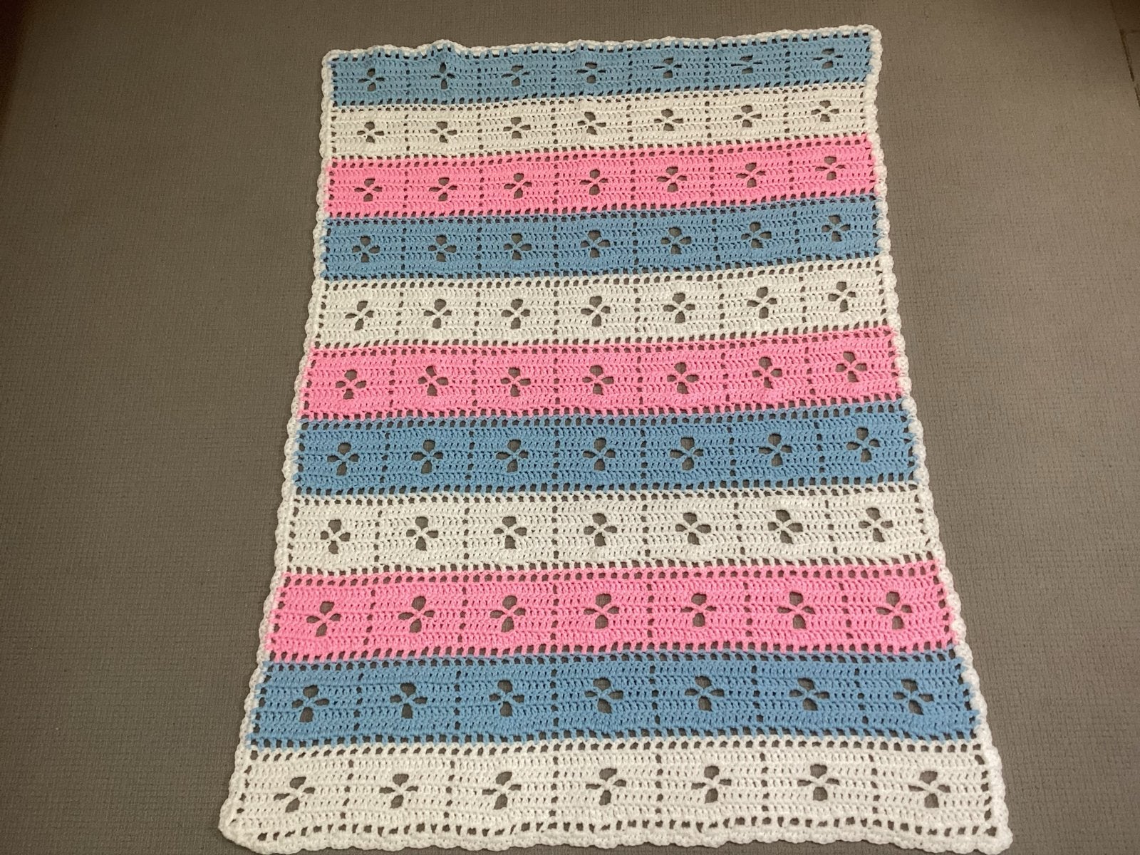 Gehaakt Dekentje / Sprei NIEUW, Kinderen en Baby's, Jongetje of Meisje, Nieuw, Ophalen of Verzenden, Deken of Dekbed