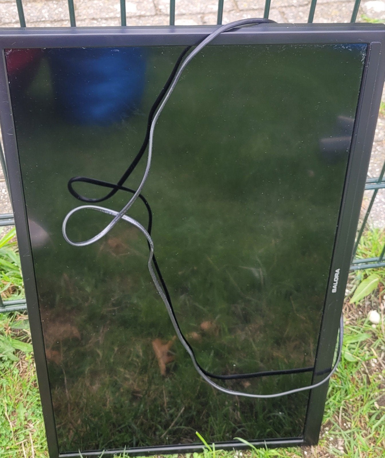 Salora Smart TV- Ideaal voor kleine ruimtes of...., Audio, Tv en Foto, Gebruikt, 50 Hz, Minder dan 40 cm, Ophalen