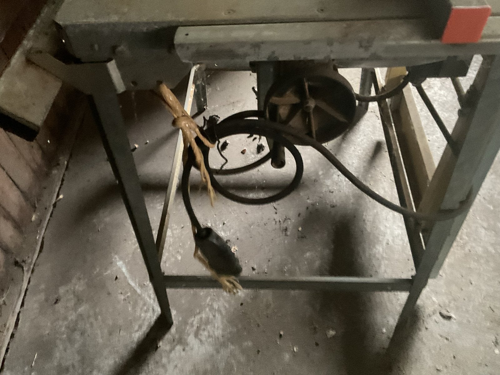 Gebruikte Cirkelzaag op Tafel - Robuust en Functioneel, Ophalen, Gebruikt, Cirkelzaag, 70 mm of meer
