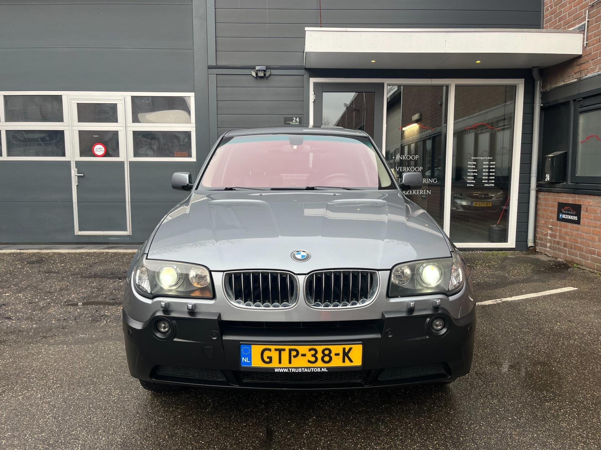 BMW X3 3.0i High Executive|Automaat|Memory|Pdc|Cruise|Pano, Auto's, Automaat, Gebruikt, 2000 kg, Bedrijf