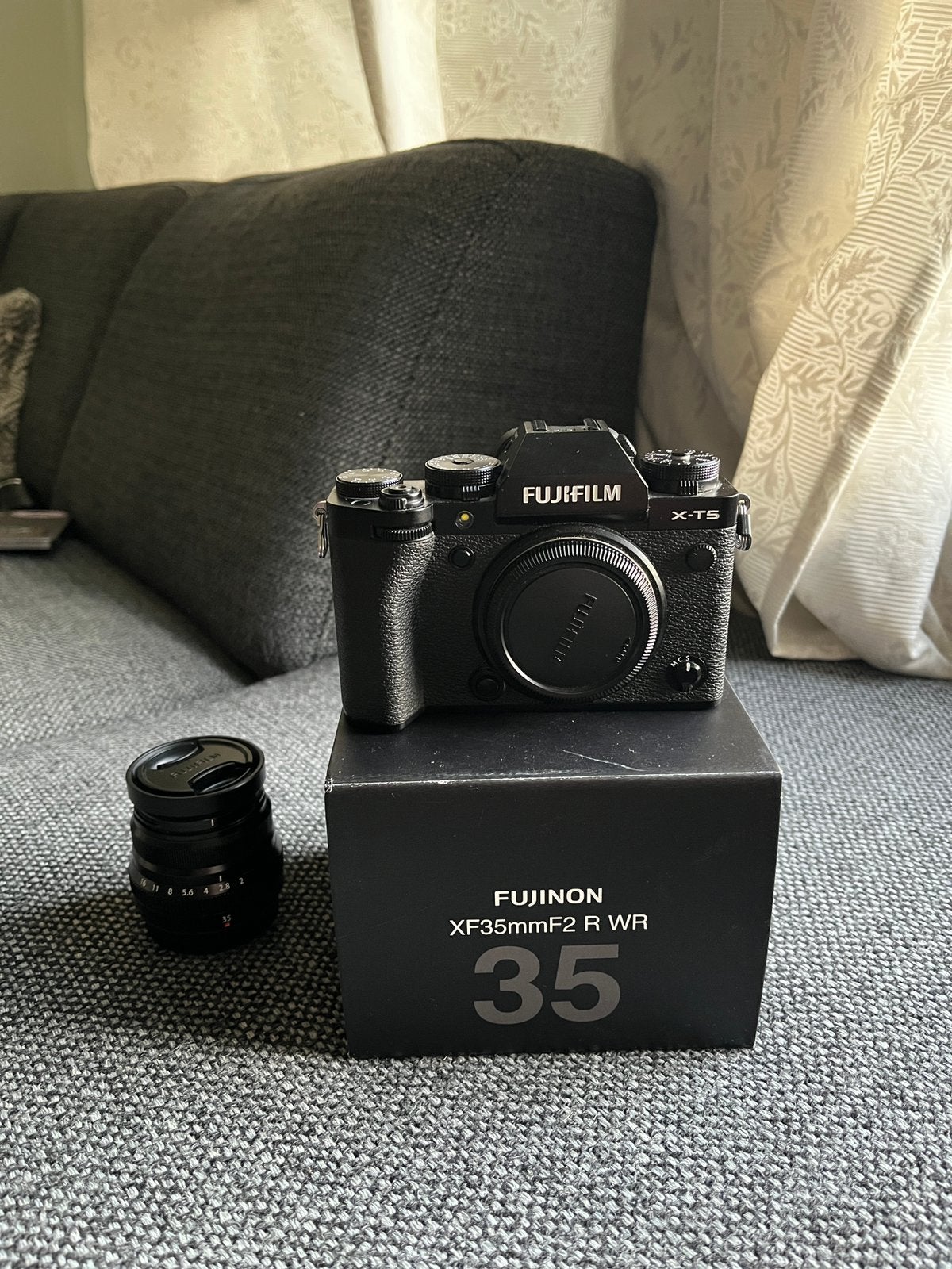 Fujifilm X-T5 black + Fujinon XF35mmF2 R WR lens), Audio, Tv en Foto, Fotocamera's Digitaal, Ophalen of Verzenden, Zo goed als nieuw