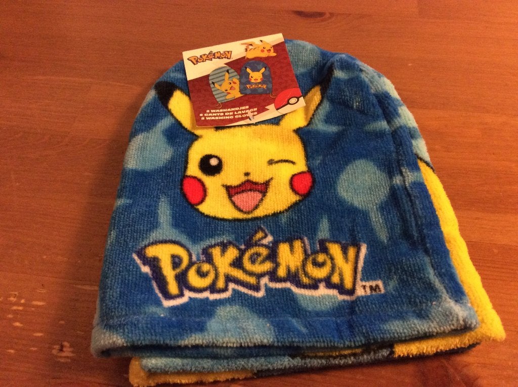 set van 2 Pokémon Pikachu washandjes. Nieuw, Ophalen of Verzenden, Nieuw