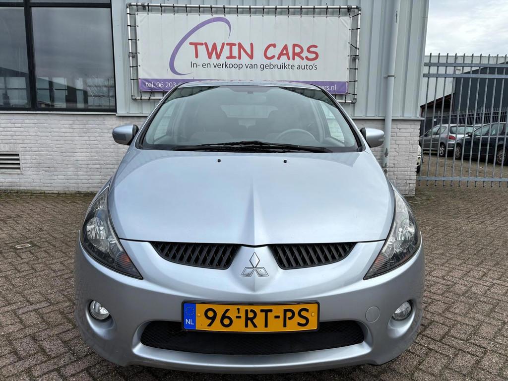 Mitsubishi Grandis 2.4-16V Intense 6p. Airco Automaat, Auto's, Mitsubishi, Bedrijf, 93 €/maand, Euro 4, 2378 cc