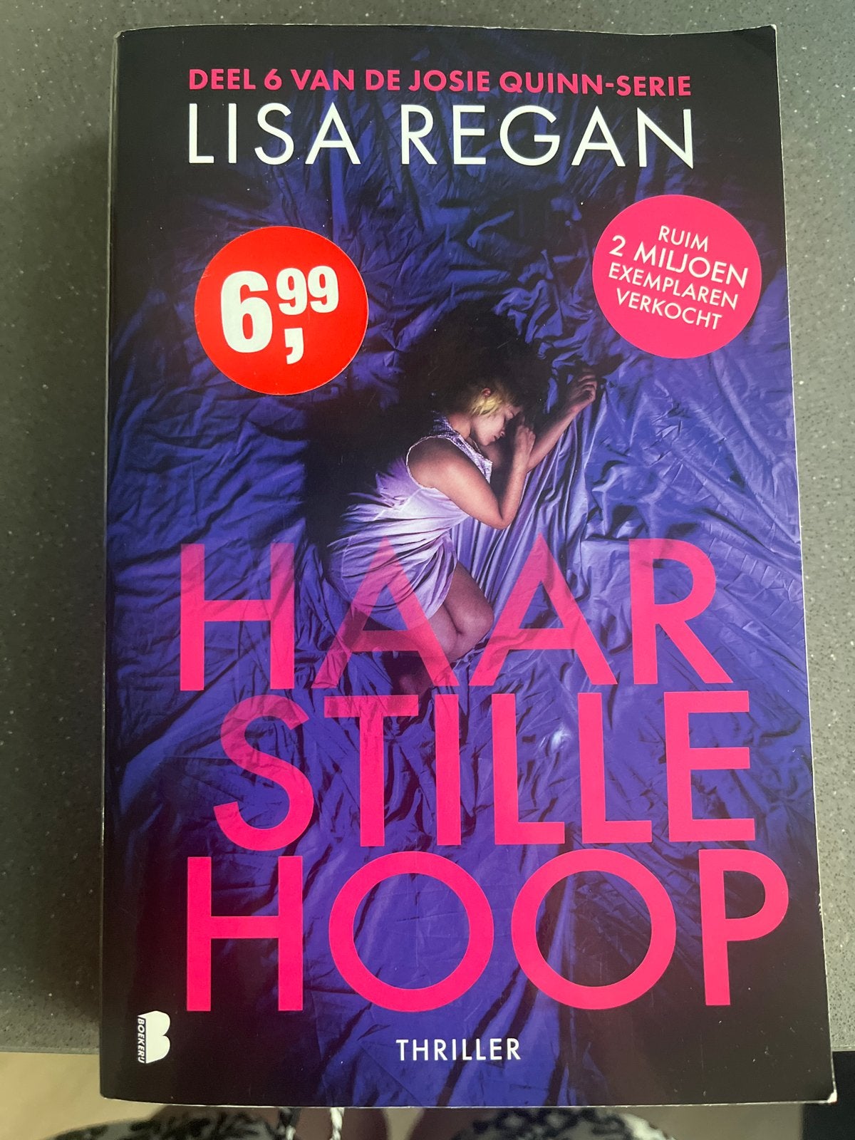 Haar Stille Hoop - Lisa Regan (Josie Quinn-serie deel 6), Ophalen of Verzenden, Zo goed als nieuw, Amerika