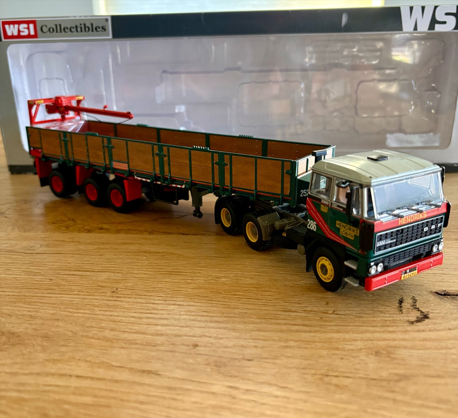 WSI  DAF 3300 Hendriks Lobith met stenentrailer, Ophalen of Verzenden, Zo goed als nieuw, Bus of Vrachtwagen, Wsi