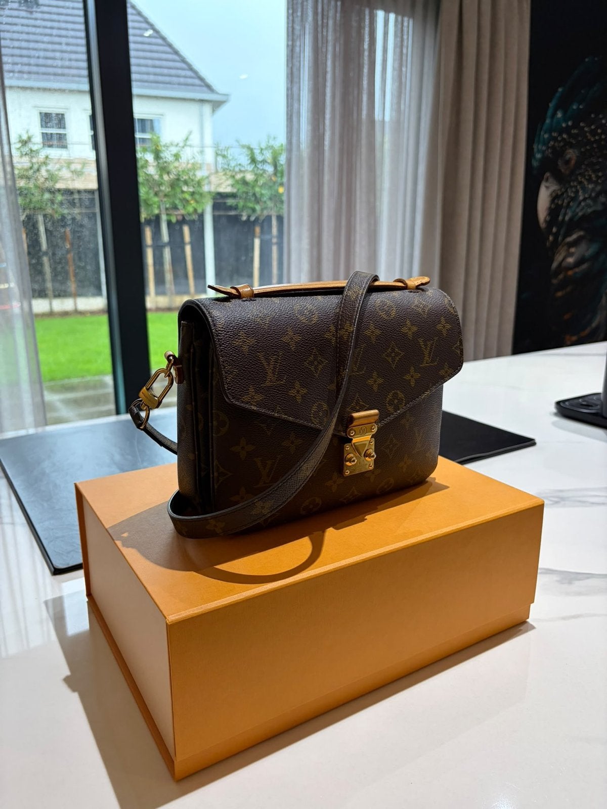 Louis Vuitton Pochette Métis, Ophalen, Zo goed als nieuw, Bruin, Schoudertasje