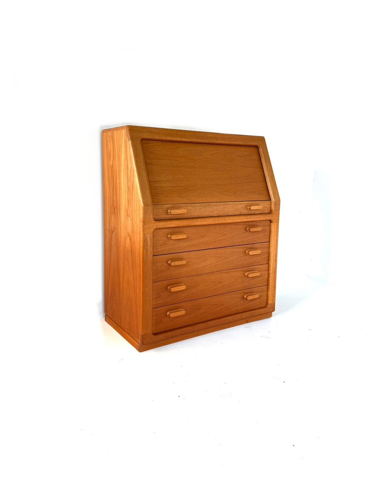 Vintage teakhouten secretaire, Dyrlund ‘70, Huis en Inrichting, Dyrlund, Vintage retro buisframe design rotan webbing papercord deens