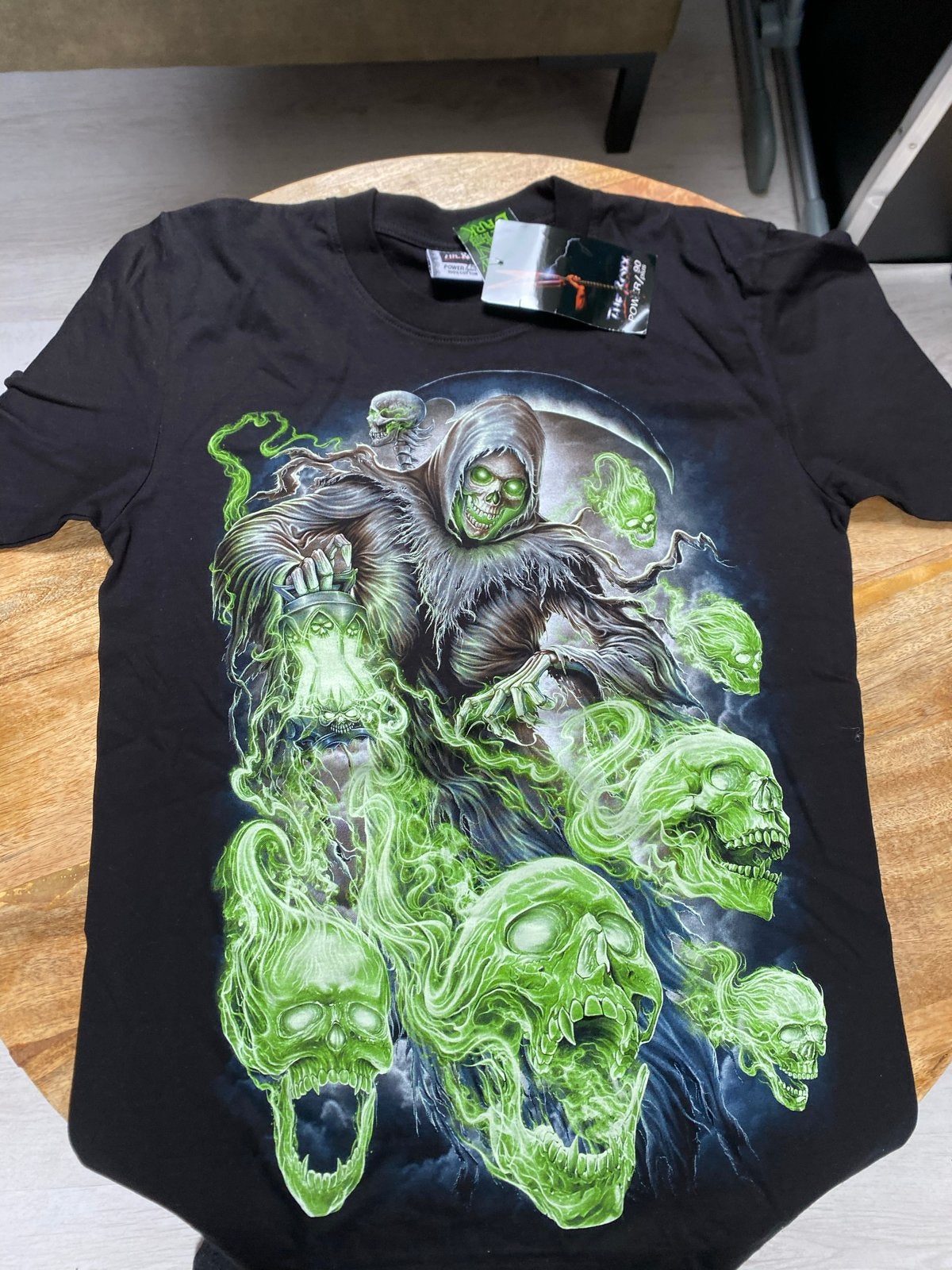 Nieuw Glow in the Dark T-shirt Maat m met Doodskoppen, Ophalen of Verzenden, Nieuw, Maat 48/50 (M), Zwart