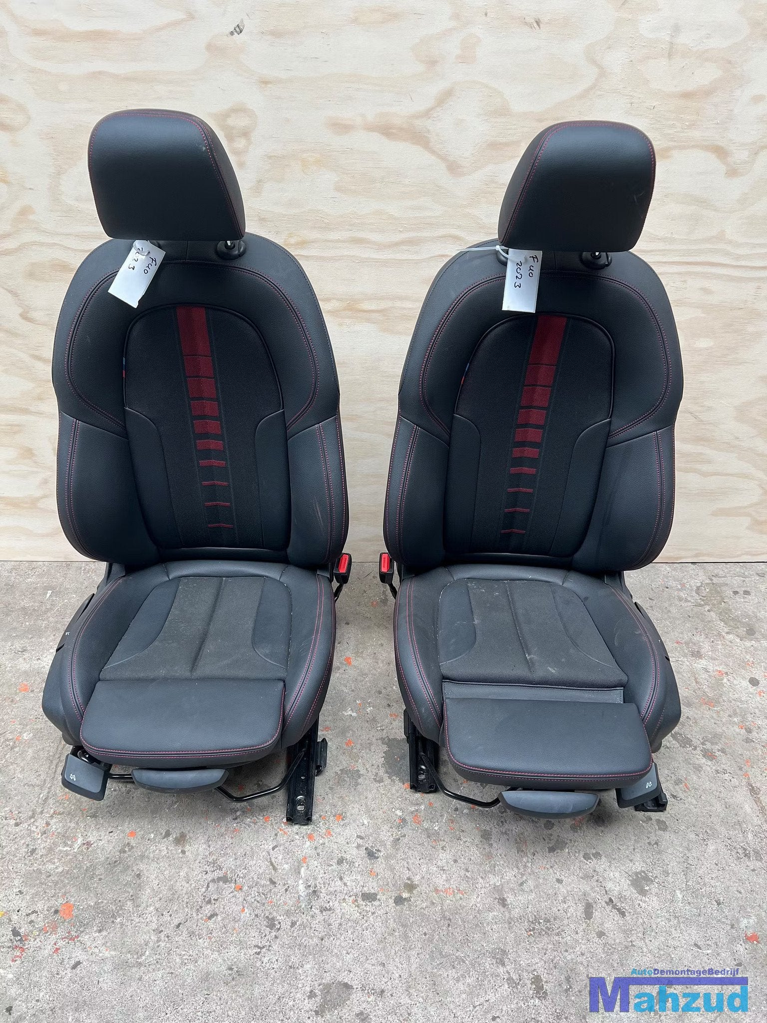 BMW 1 SERIE F40 Sport interieur zwart leer 2019+, Petuelring 130
80788  Munich, DE, Gebruikt, Info@bmw.de, Ophalen of Verzenden