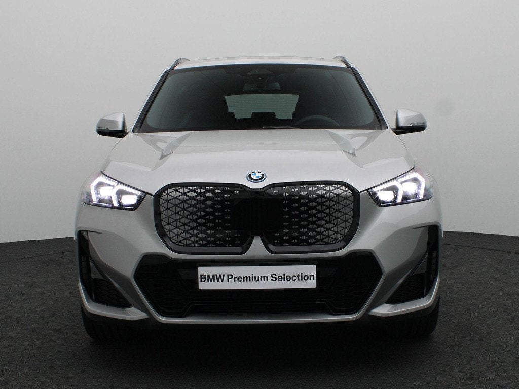 BMW iX1 eDrive20 M Sport Edition | Premium Pack | Comfort Pa, Auto's, BMW, 514 km, Met garantie (alle), 204 pk, SUV of Terreinwagen