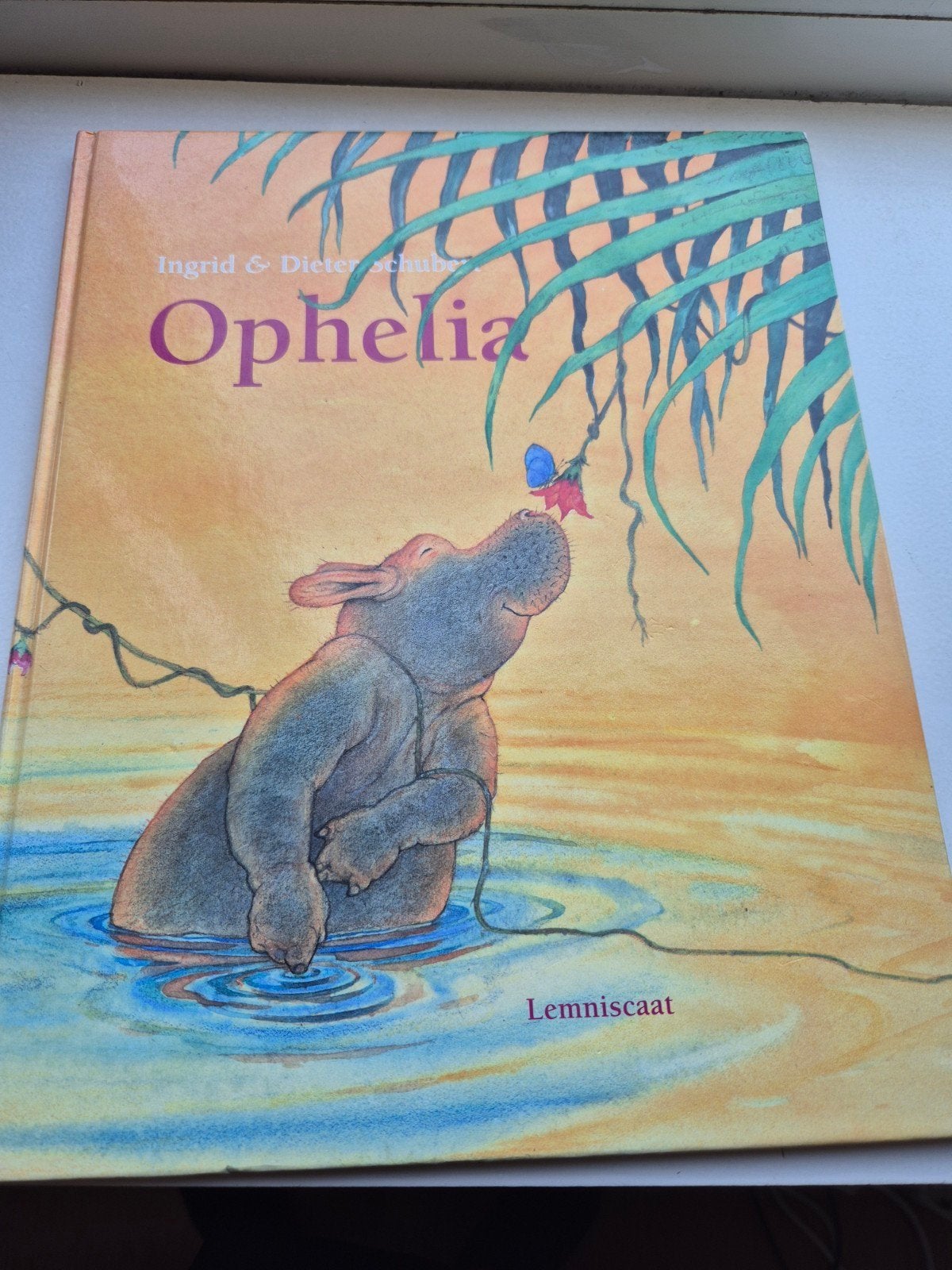 Ophelia - Ingrid & Dieter Schubert (Kinderboek), Ophalen of Verzenden, Zo goed als nieuw, Ingrid & Dieter Schubert, 2 tot 3 jaar