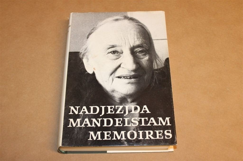 Memoires — Nadjezjda Mandelstam, Van Oorschot 1971, Boeken, Literatuur, Ophalen of Verzenden, Gelezen