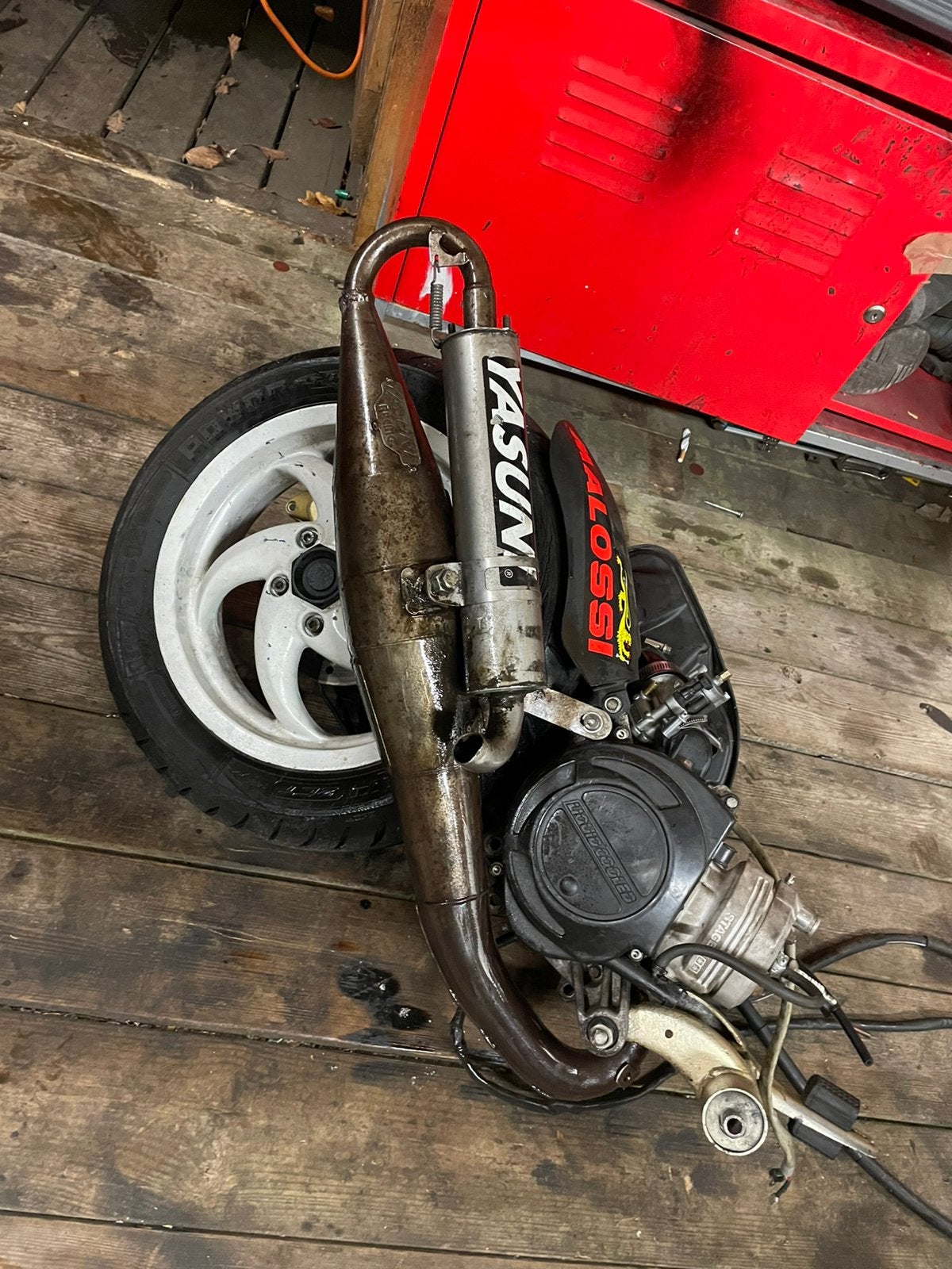 Yasuni c20 piaggio terugloop uitlaat, Ophalen of Verzenden