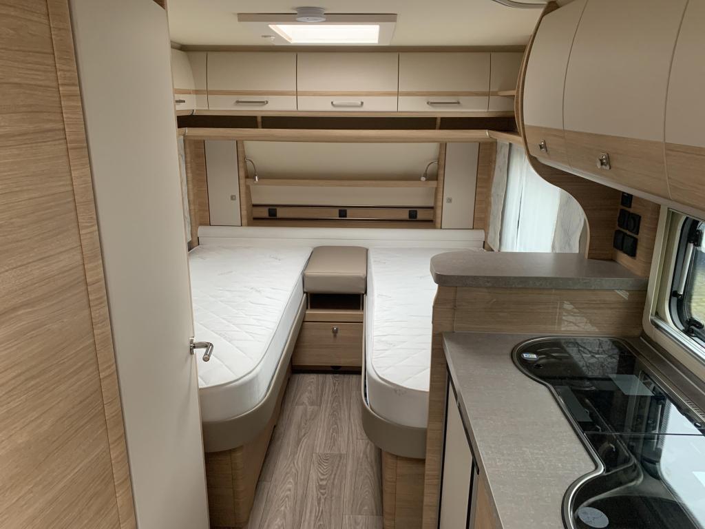 Fendt Bianco Selection 465 TG Ultraheat/Vloerverwarming, Caravans en Kamperen, Caravans, Schokbreker, Standaardzit, Bedrijf, Fendt