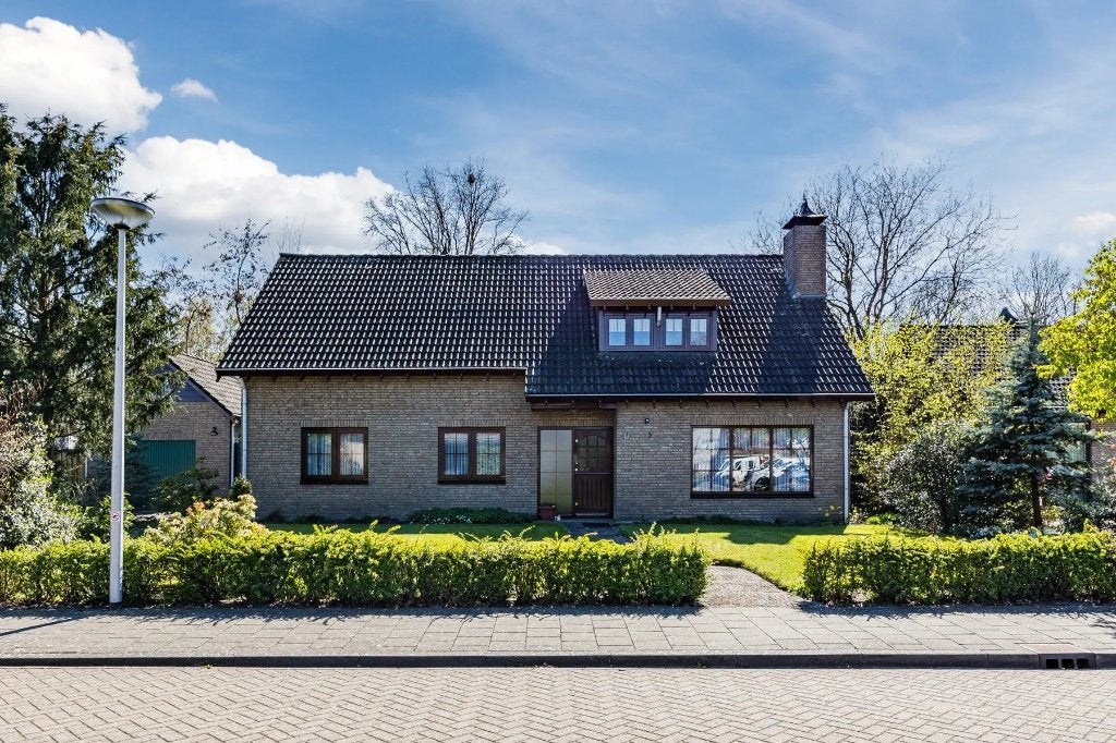 Woning te koop, Frederik van Eedenstraat 5, 500 tot 1000 m², 5 kamers, Vrijstaande woning, 197 m²