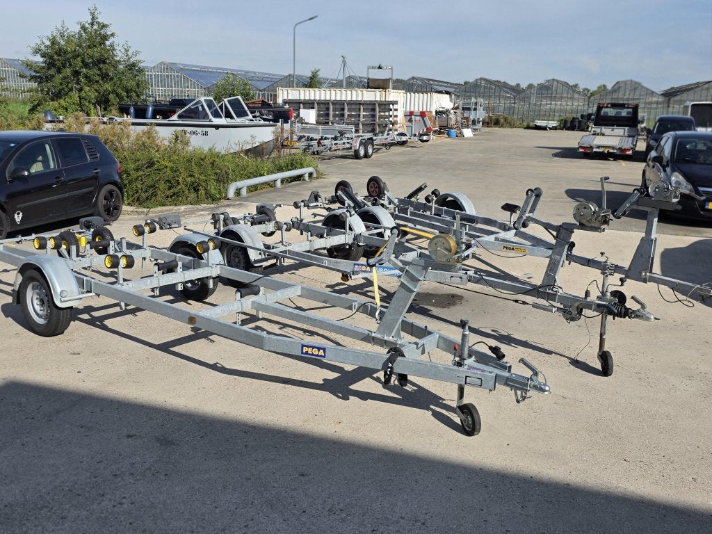 Diverse Pega trailers te koop 750 kg tot 1350kg, Watersport en Boten, Bakker boten, Gebruikt, Info@bakkerboten.nl, Voorling, 140