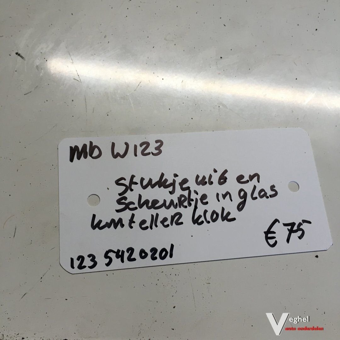 Mercedes W123   Km Tellerklok 123 542 0201  ( scheurtje onde, Gebruikt, -, -, Ophalen of Verzenden