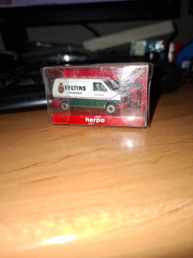 Herpa VW Transporter Veltins, Ophalen of Verzenden, Bus of Vrachtwagen, Herpa