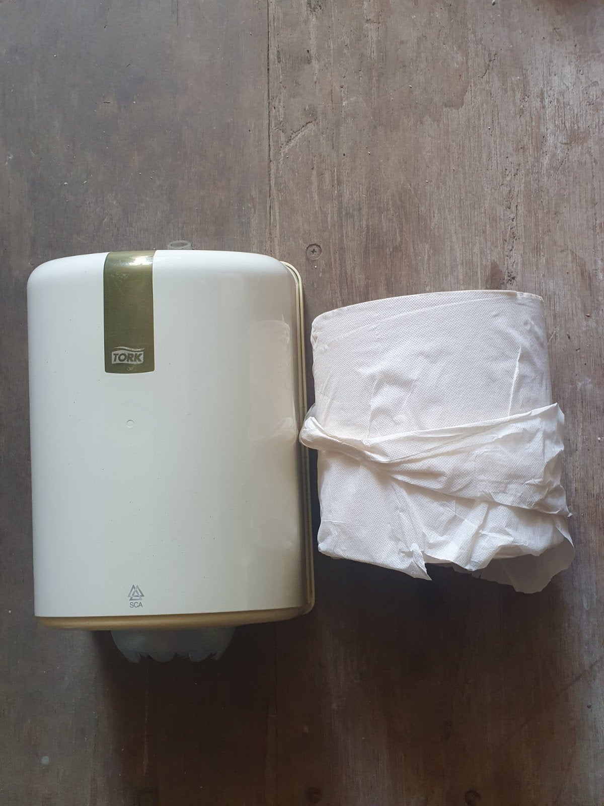 Tork handdoekdispenser met rol, Ophalen of Verzenden, Overige typen