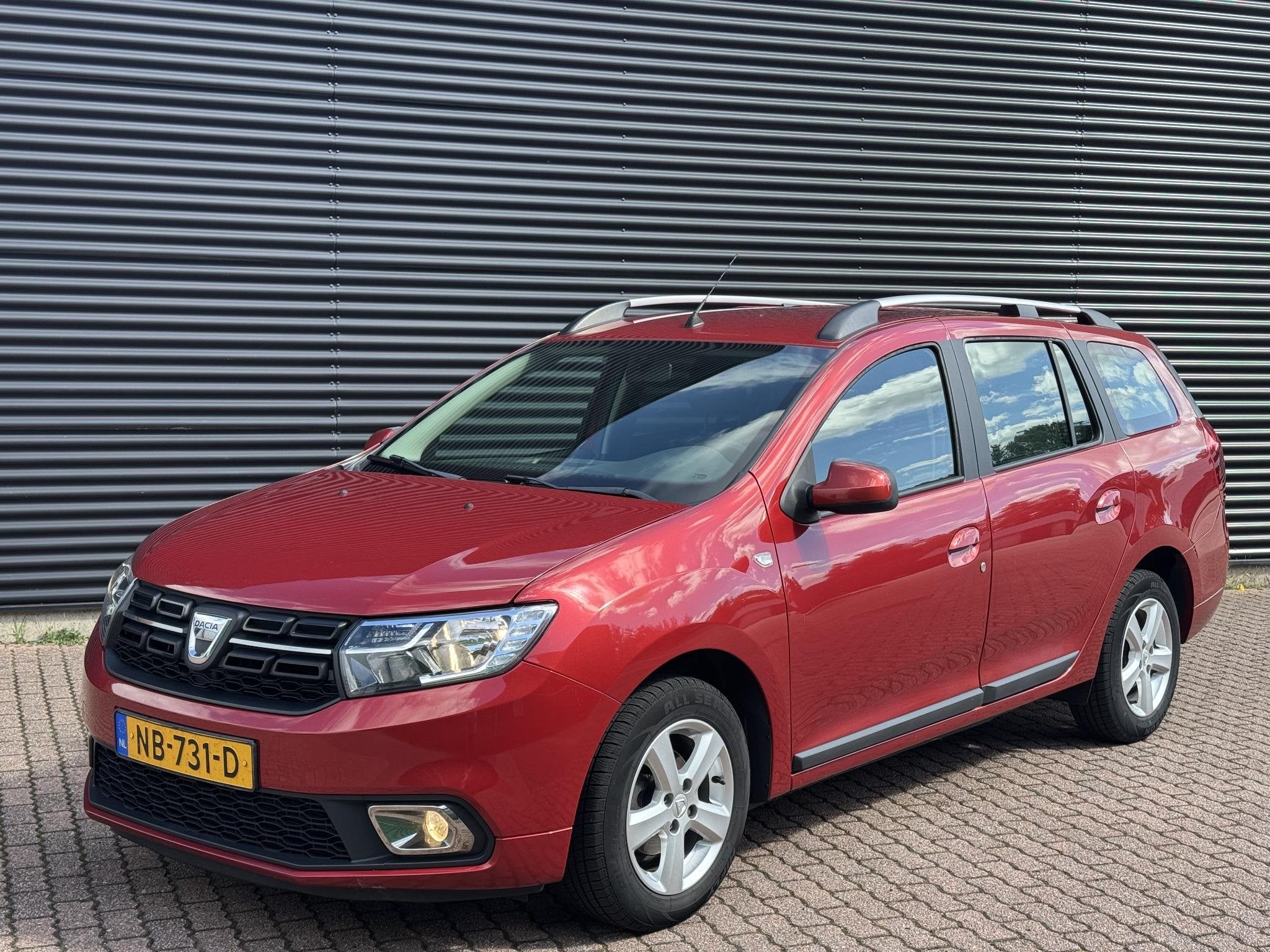 Dacia Logan MCV 0.9 TCe Easy-R Lauréate Automaat/NAP/Dealer, Stof, Navigatiesysteem, 1110 kg, Origineel Nederlands