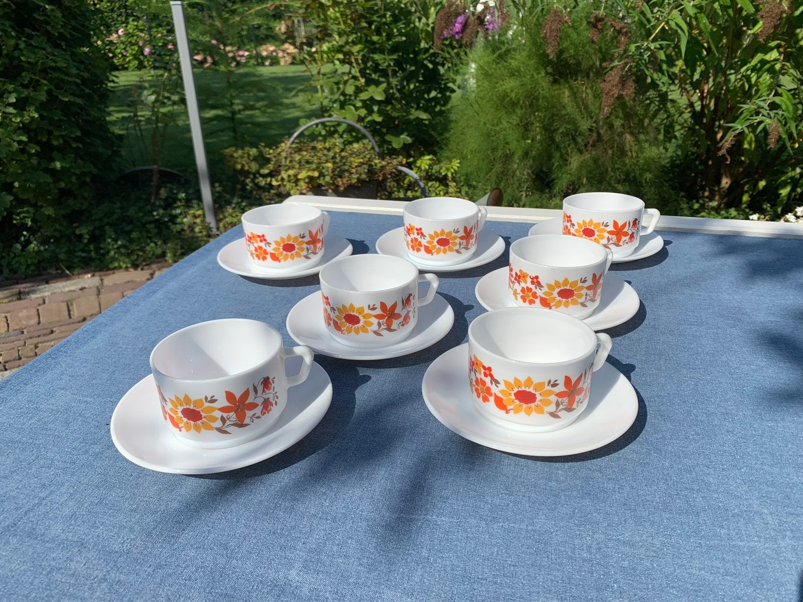 7 Arcopal grote kop & schotels soepkommen met  Zonnebloemen, Ophalen of Verzenden