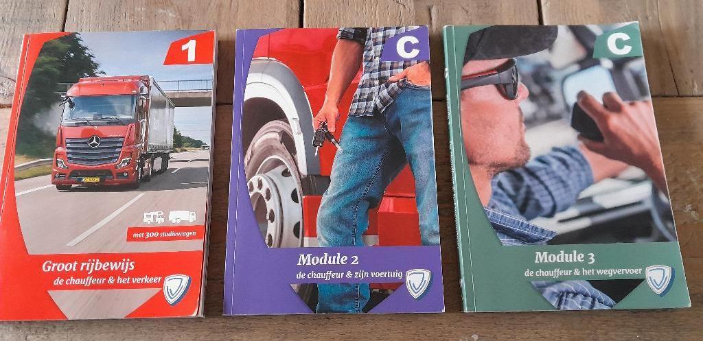 4 theorieboeken vrachtwagen vrachtauto c groot rijbewijs, Ophalen of Verzenden, Zo goed als nieuw, Alpha, Verjo