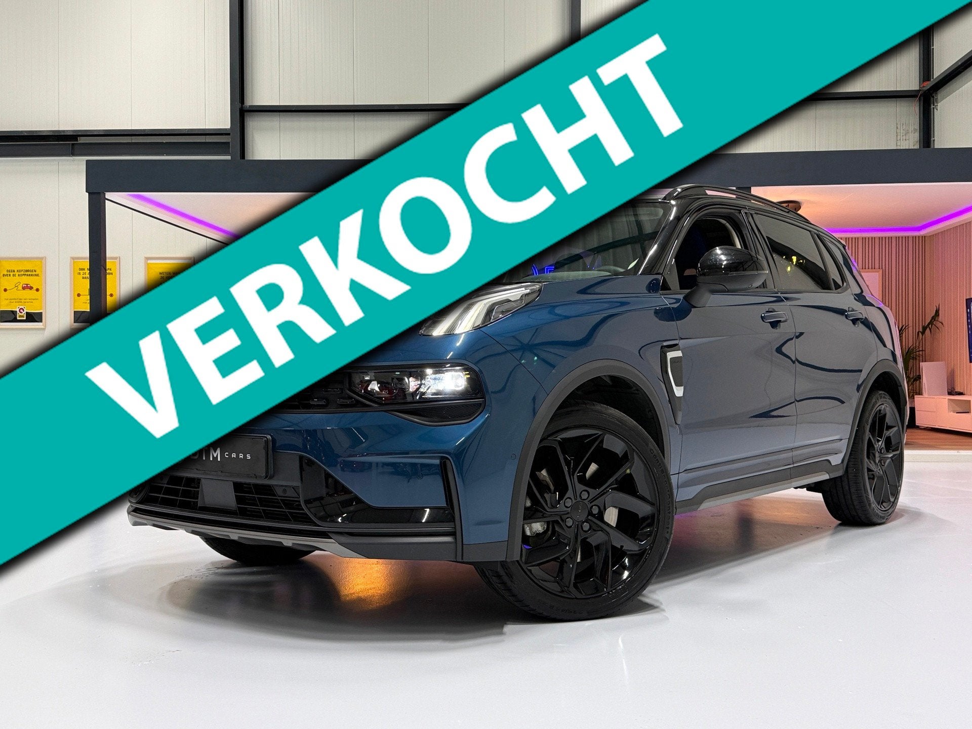 Lynk & Co DTM Shadow Edition 01 1.5 262PK Pano | NAP | 360°, Stof, Euro 6, Blauw, Bedrijf