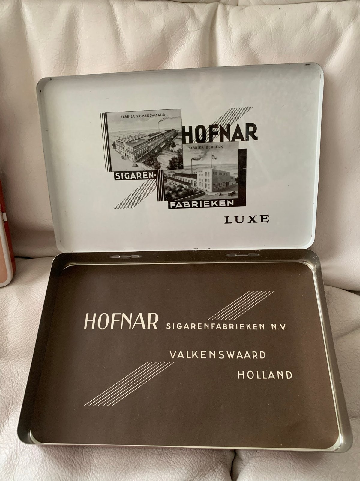 Vintage Hofnar Luxe Sigarenfabrieken blik met onderzetters, Verzamelen, Blikken, Ophalen of Verzenden, Gebruikt, Overige, Overige merken